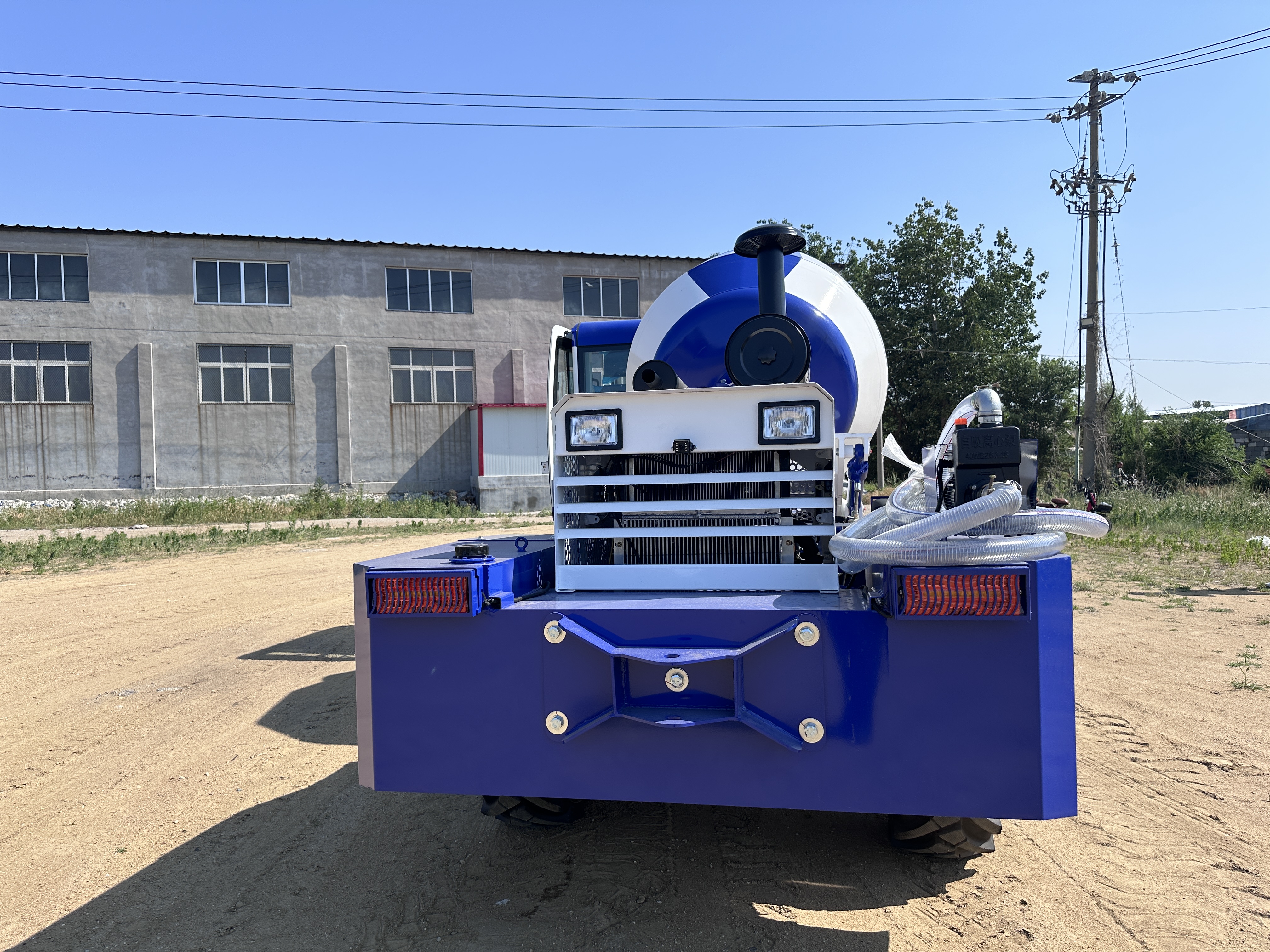 Self Loading Concrete Mixer Tr - Concrete Mixer Small review and price